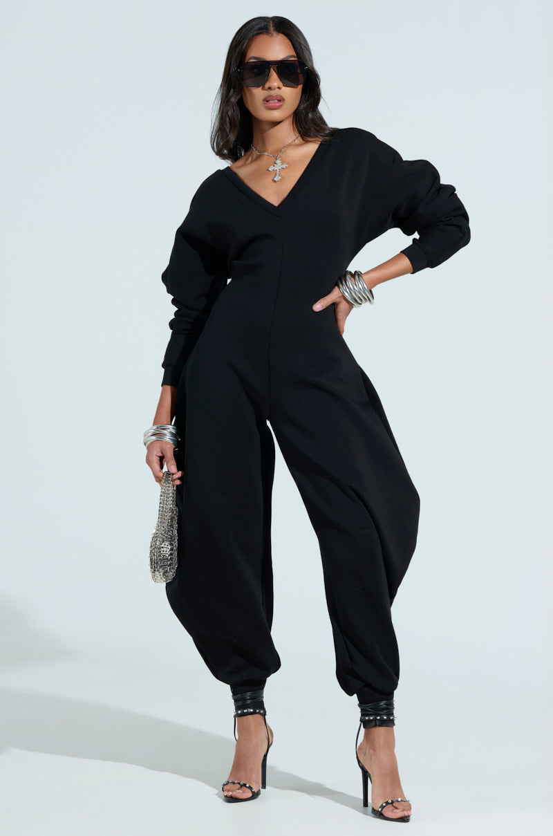 COMFY COZY SWEATSHIRT JUMPSUIT IN BLACK