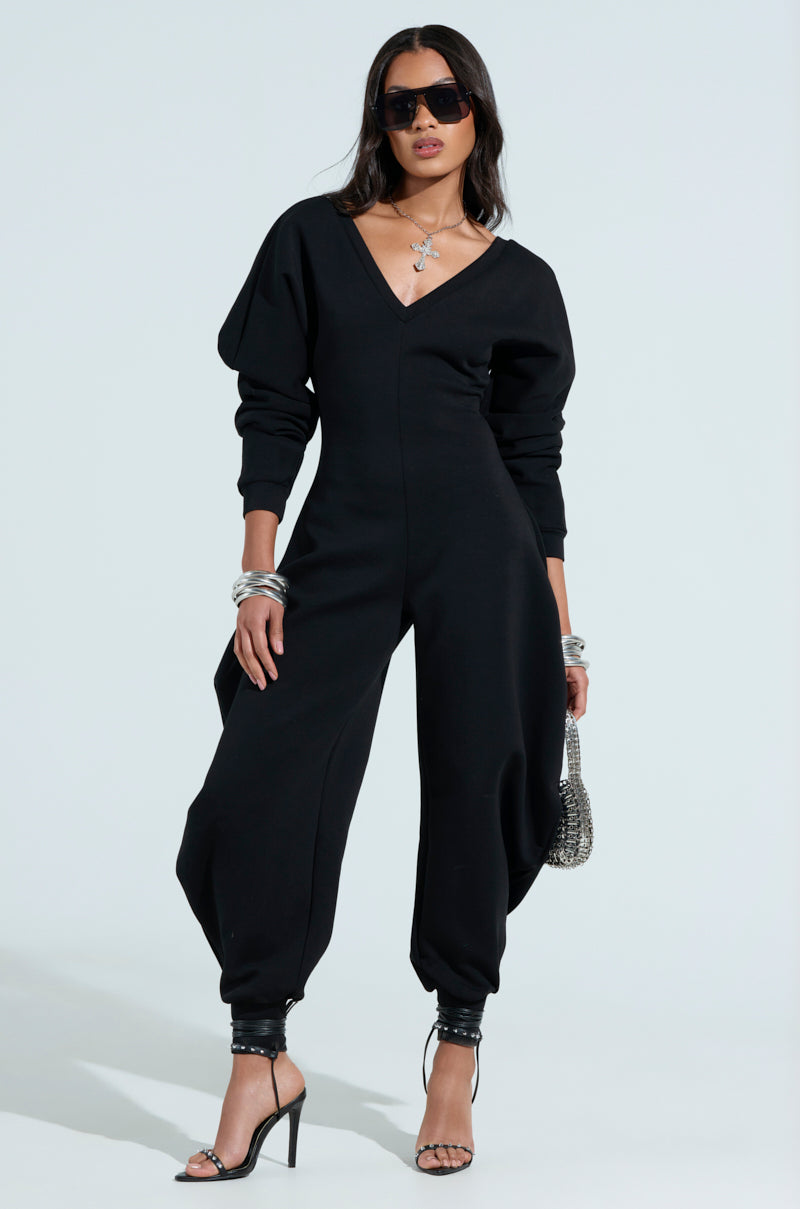 COMFY COZY SWEATSHIRT JUMPSUIT IN BLACK