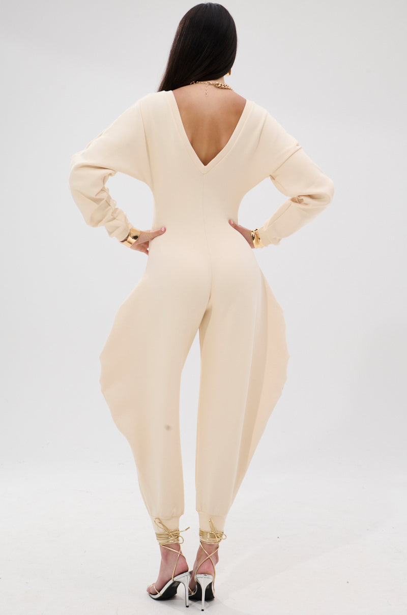 COMFY COZY SWEATSHIRT JUMPSUIT IN BONE
