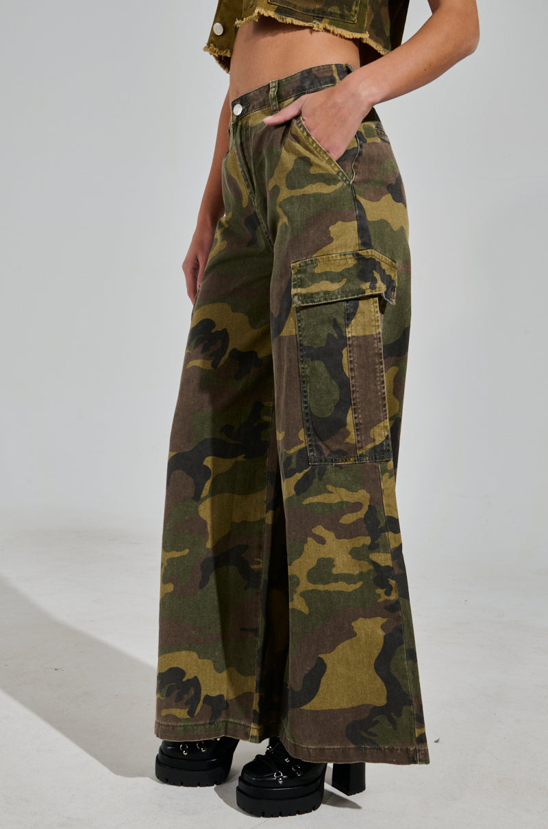 RIDE WITH ME CAMO WIDE LEG PANT