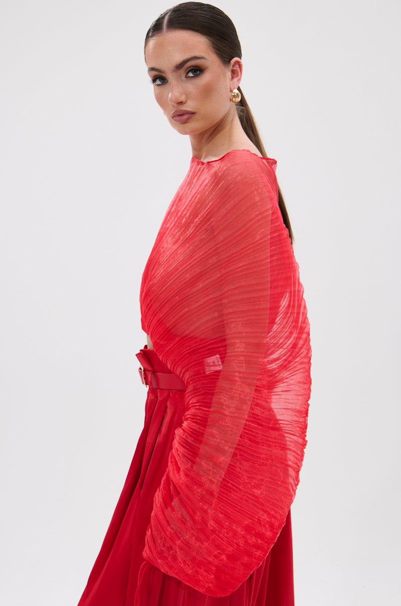 FORTUNE'S FAVORITE ORGANZA CROP TOP IN RED