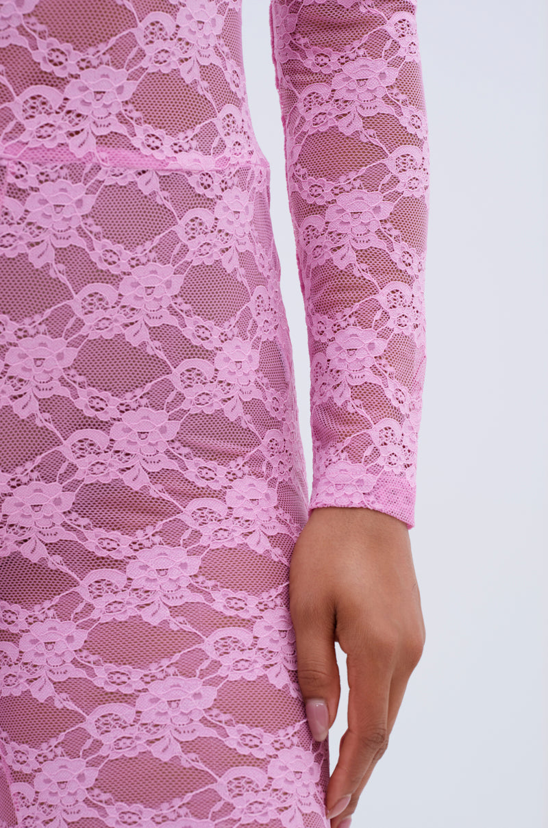 FROM DAY TO NIGHT LACE JUMPSUIT IN LIGHT PINK