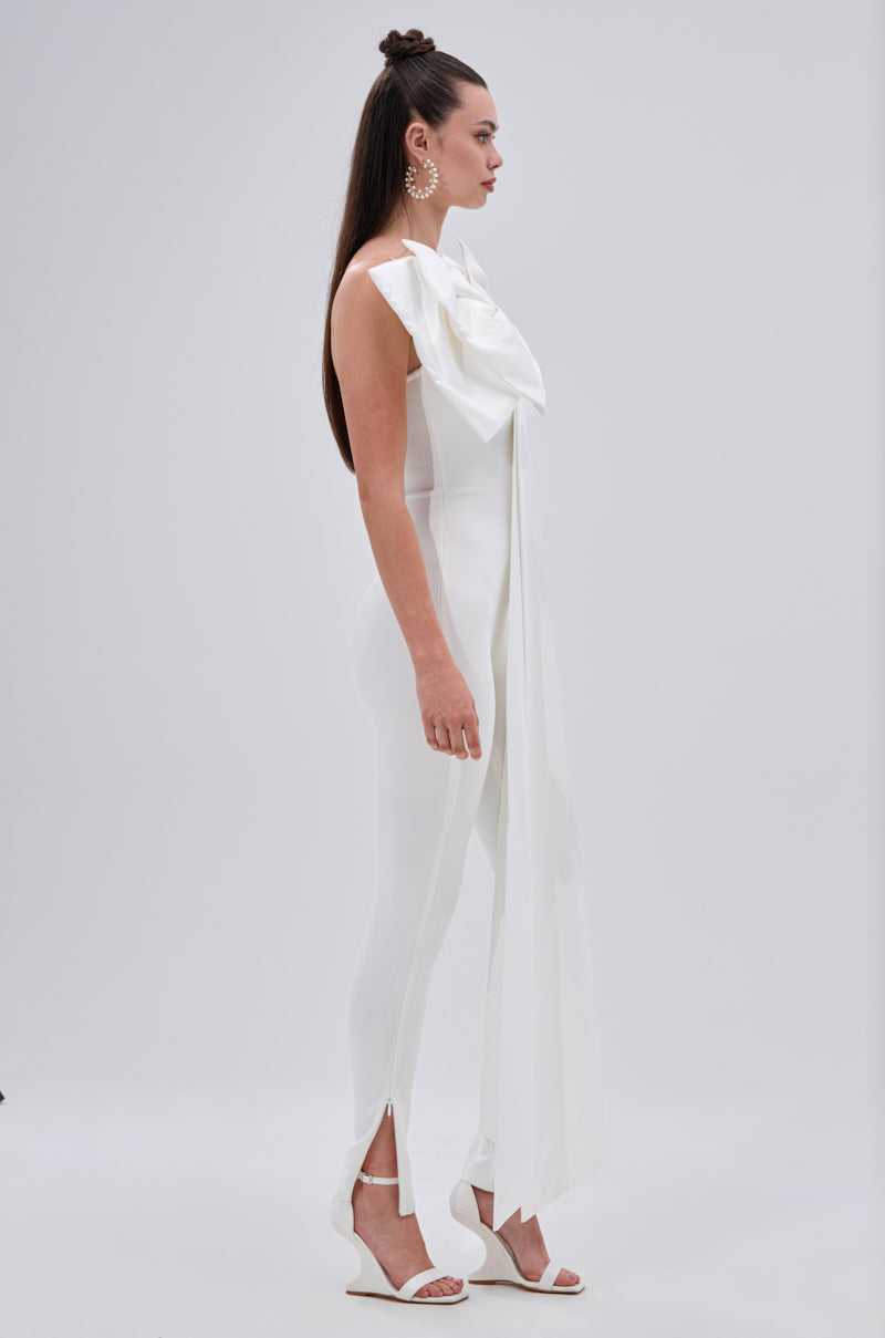 I'M THE GIFT VELVET JUMPSUIT WITH A BOW