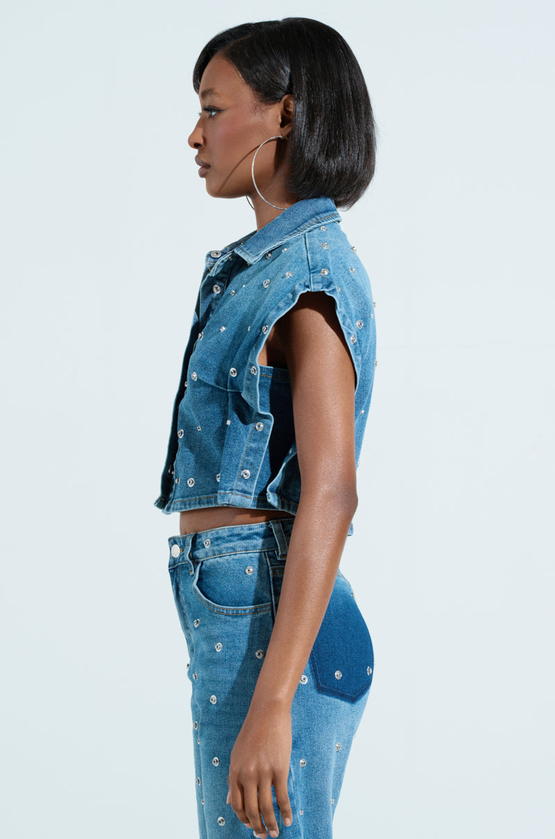 UNBUTTONED AND UNBOTHERED CROPPED COLLARED SHIRT