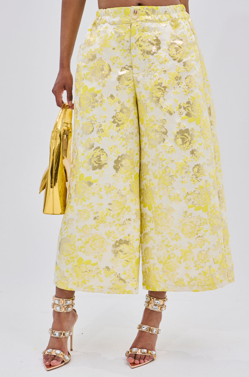 NO EXPECTATIONS CROPPED BROCADE PANTS