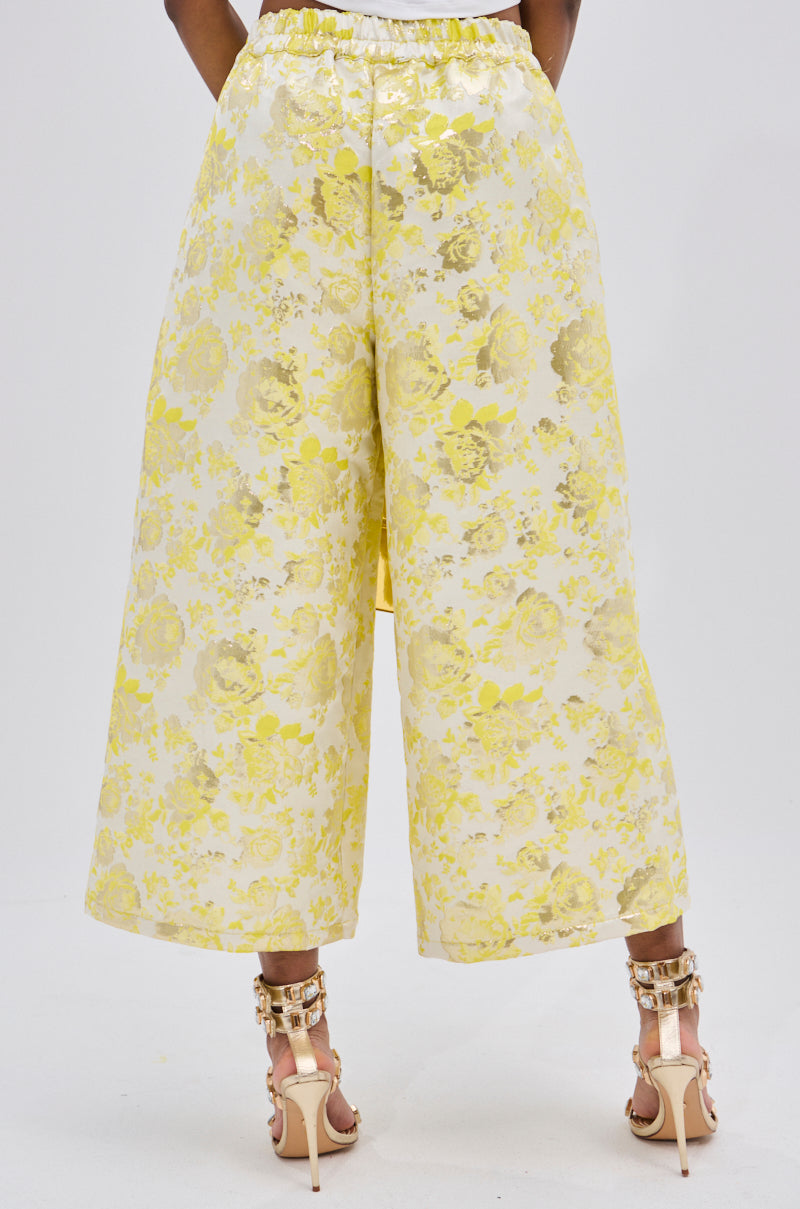 NO EXPECTATIONS CROPPED BROCADE PANTS