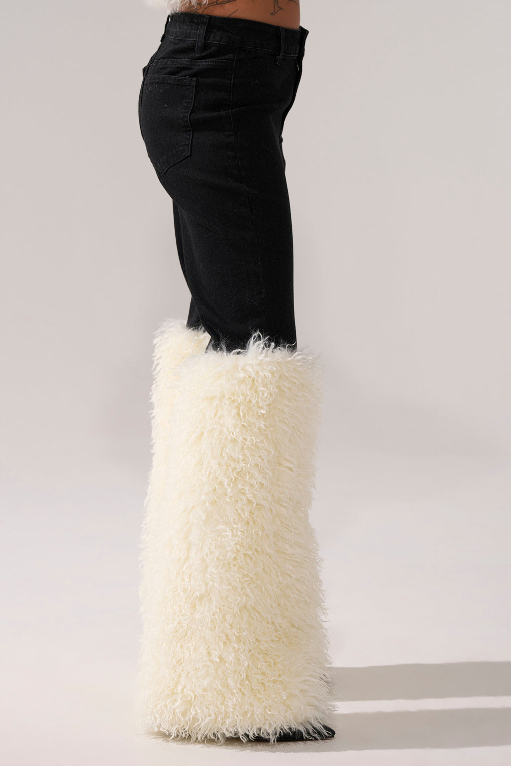 SITTING PRETTY FUR TRIM DENIM