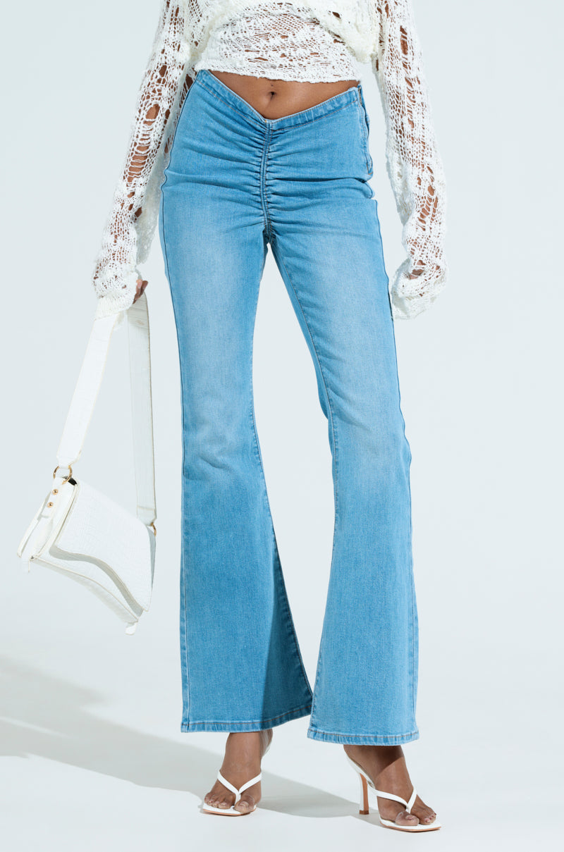 CINCHED UP DENIM PANTS IN MEDIUM WASH