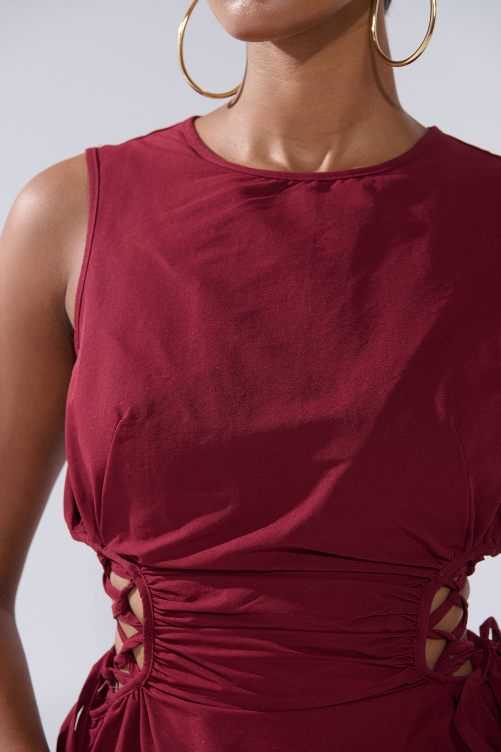 ALINA LACE UP DETAIL MAXI DRESS IN BURGUNDY