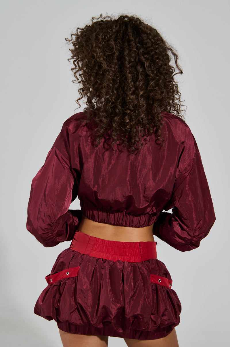 PUTTING IN WORK V-NECK SWEATSHIRT IN RED