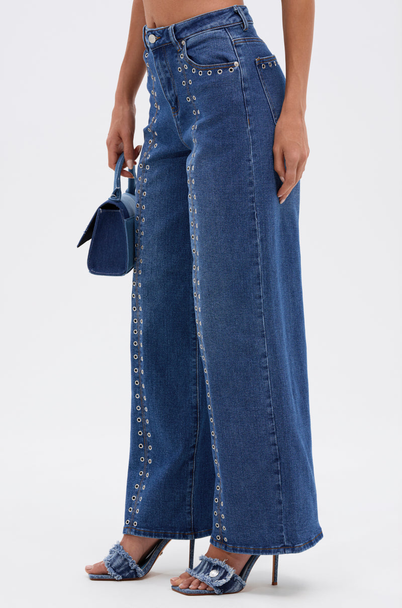 SOFIA RELAXED DENIM WITH GROMMET