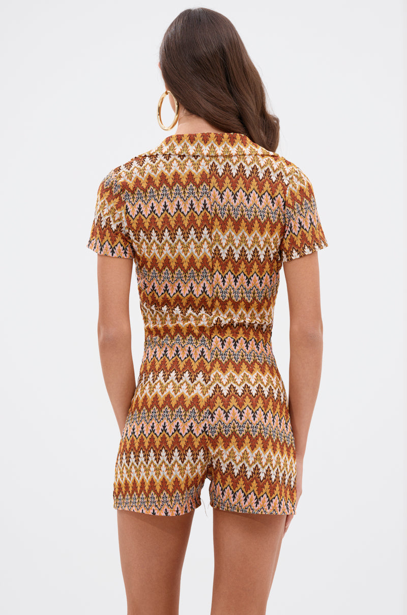 RYLEE ABSTRACT PRINT COLLARED ROMPER IN BROWN