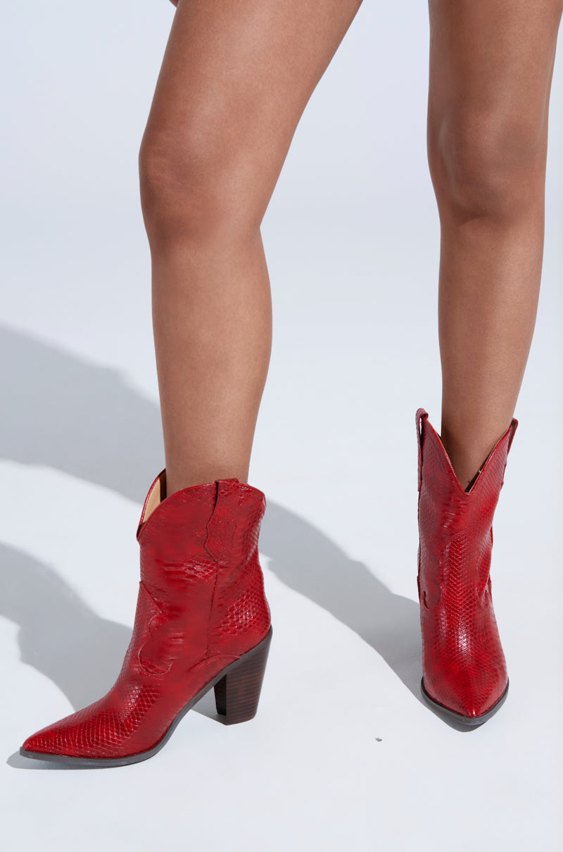 BROOKLYN RED WESTERN COWBOY BOOTIE