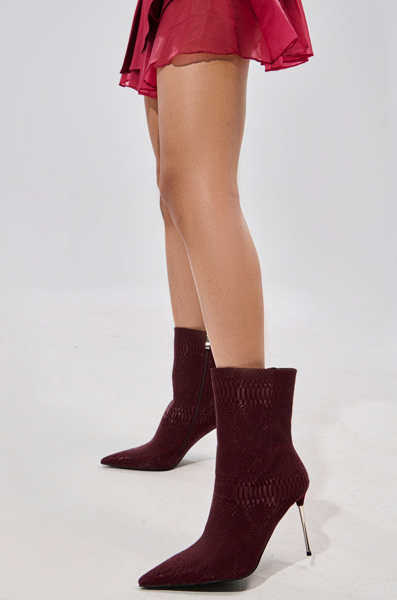 AZALEA WANG CALEAN BURGUNDY BOOTIE