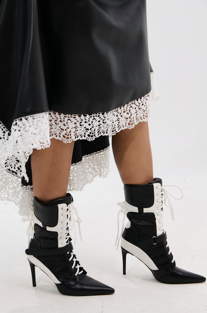 AZALEA WANG CHAUSIKU BLACK SPORTY BOOTIE