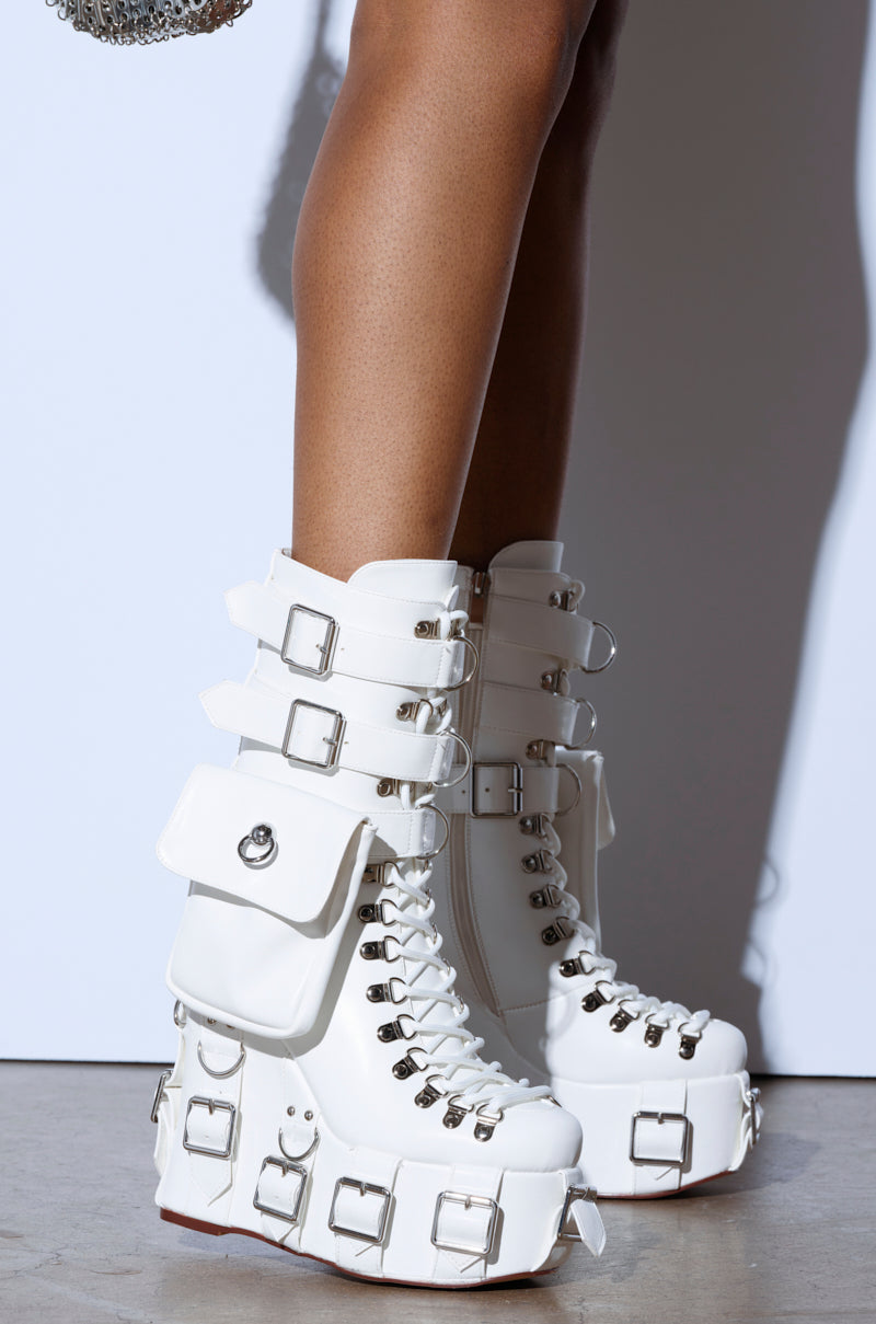 AZALEA WANG ELOWYN WHITE EDGY WEDGE BOOT