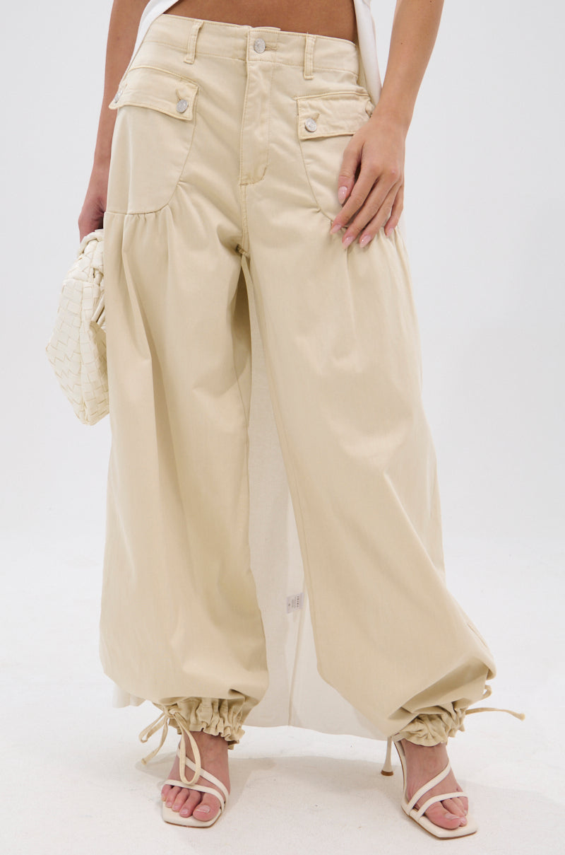 LAY IT LOW BALLOON PANT IN BEIGE