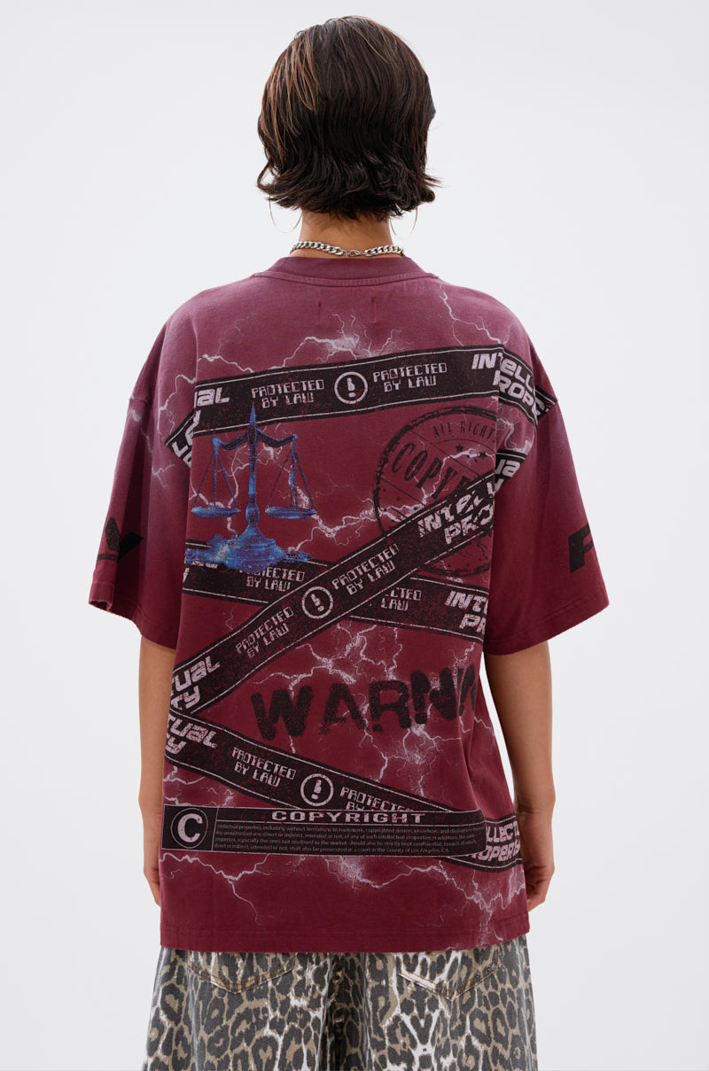 INTELLECTUAL PROPERTY GRAPHIC TEE IN BURGUNDY