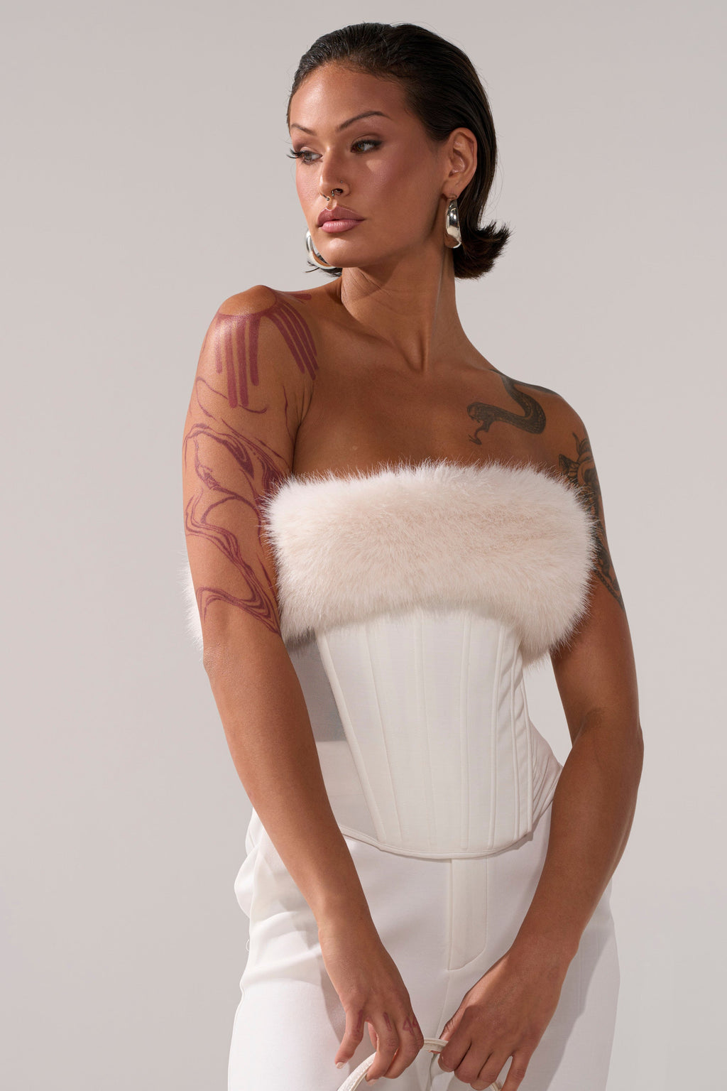 SNOW BUNNY CORSET WITH FUR
