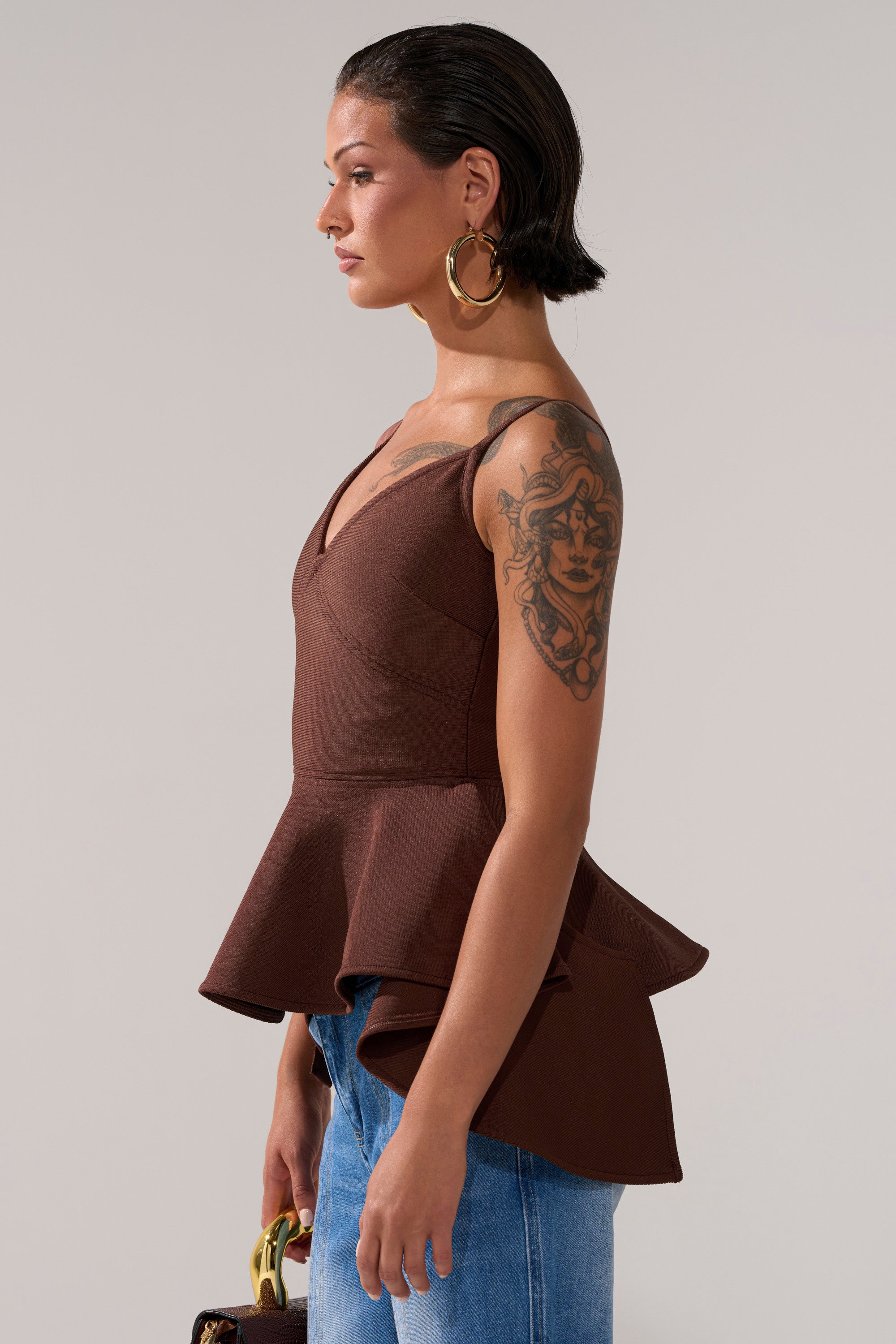 TRACY SIDE ADJUSTER PEPLUM TOP