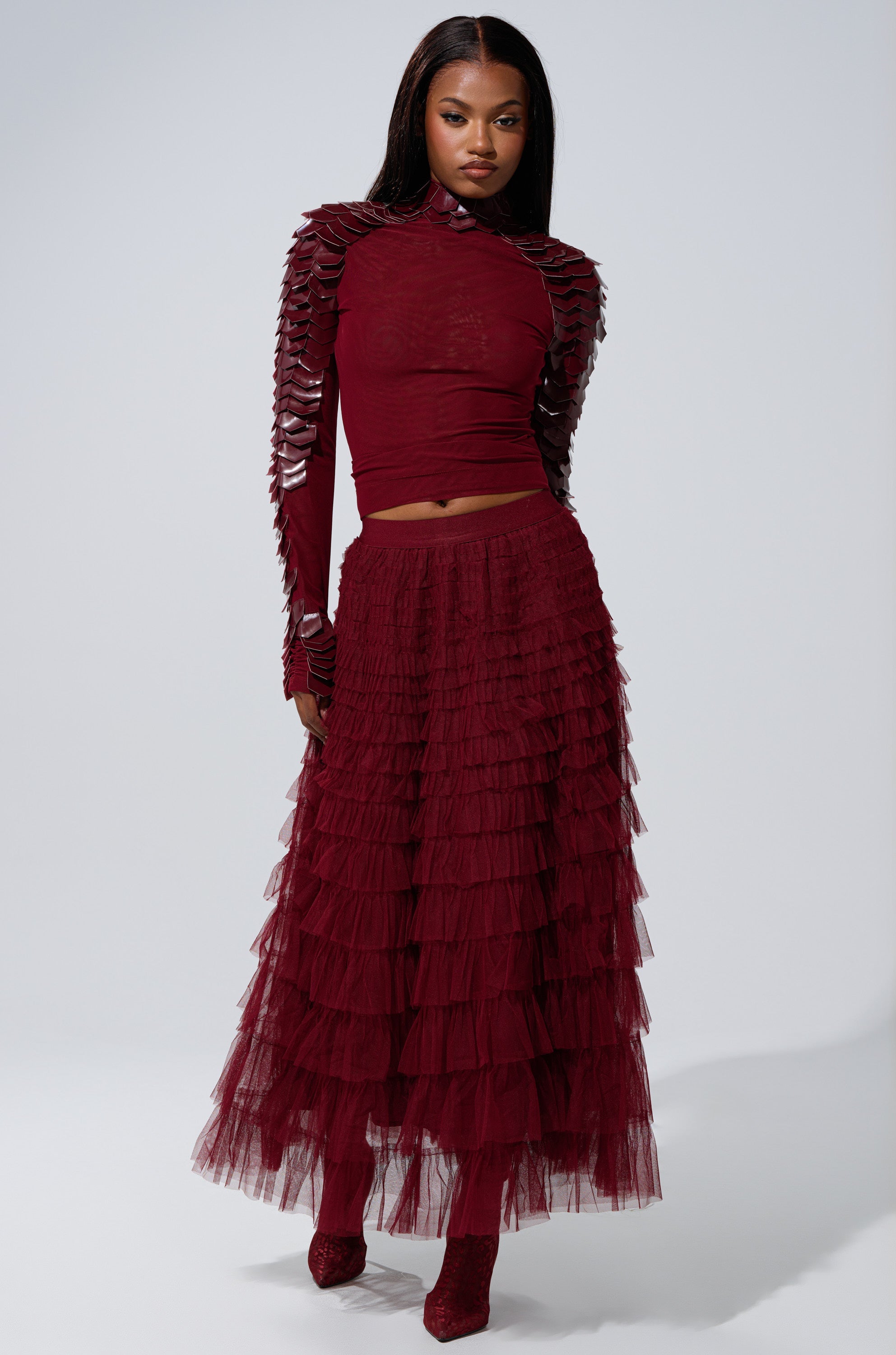 STARS ALIGNED MESH RUFFLE MAXI SKIRT IN BURGUNDY