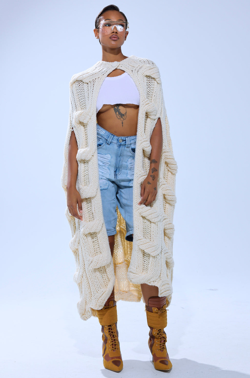 KIMMY DISTRESSED BERMUDA SHORT