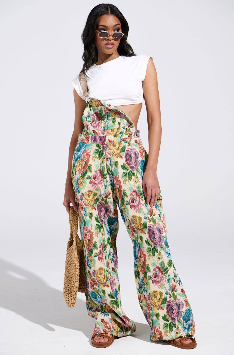 IT'S GIVING VINTAGE TAPESTRY OVERALLS