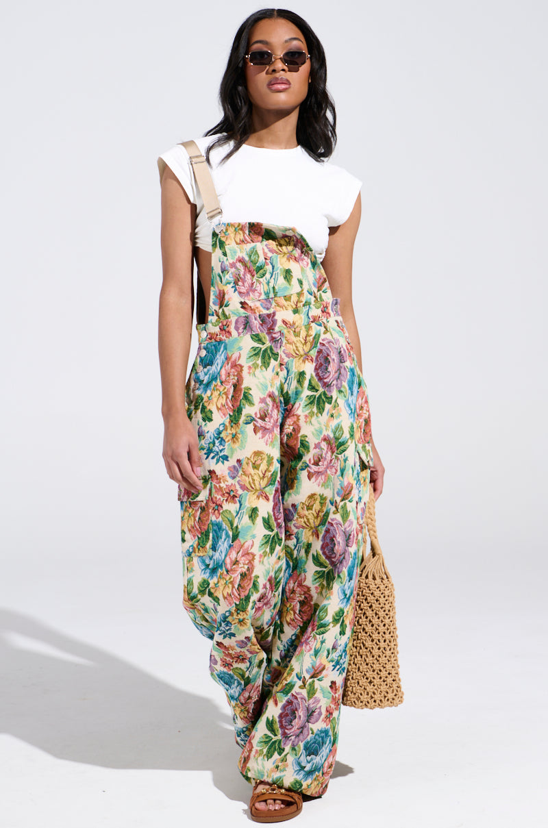 IT'S GIVING VINTAGE TAPESTRY OVERALLS