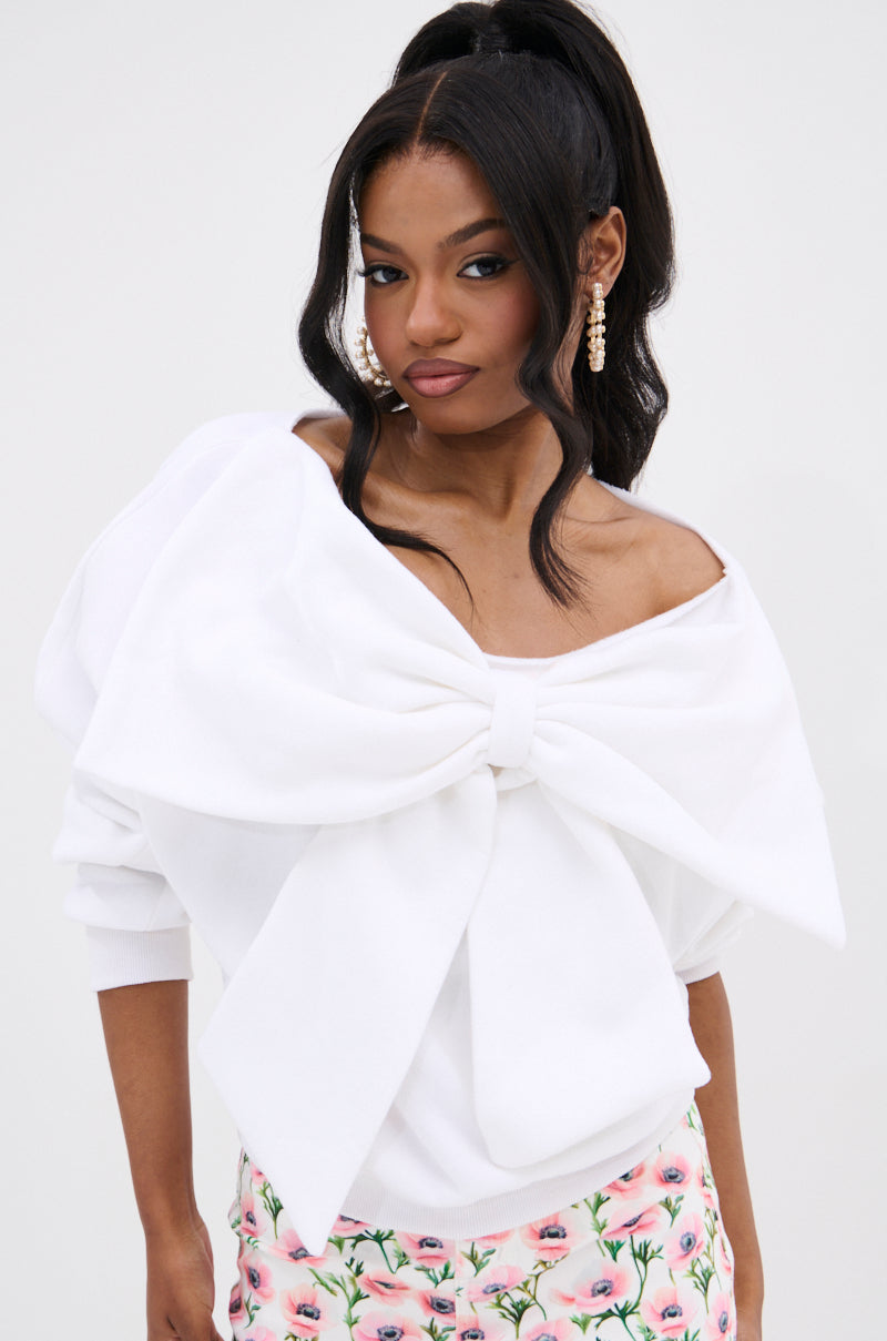 THE BEST BOW SWEATER