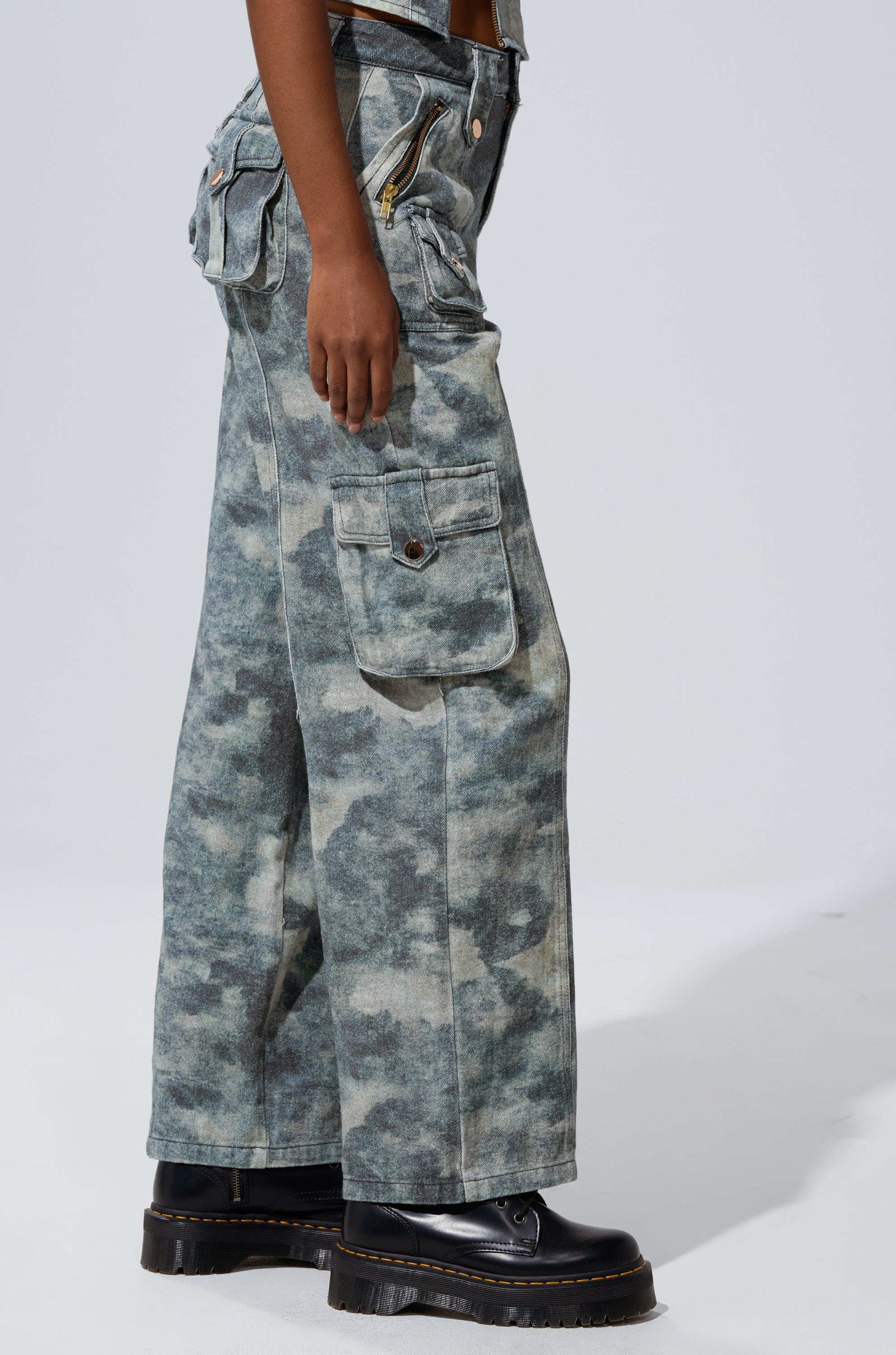 STEPH CAMO DENIM RELAXED PANT