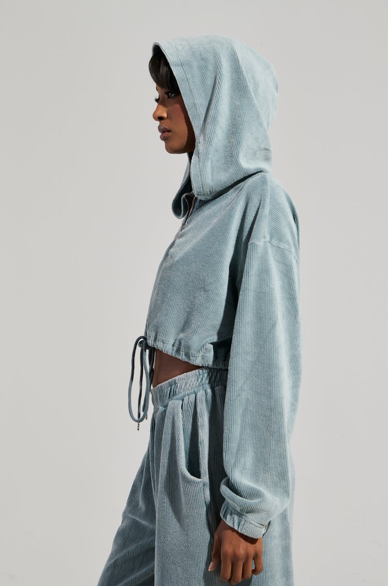 FREYA ZIP UP SWEATSHIRT