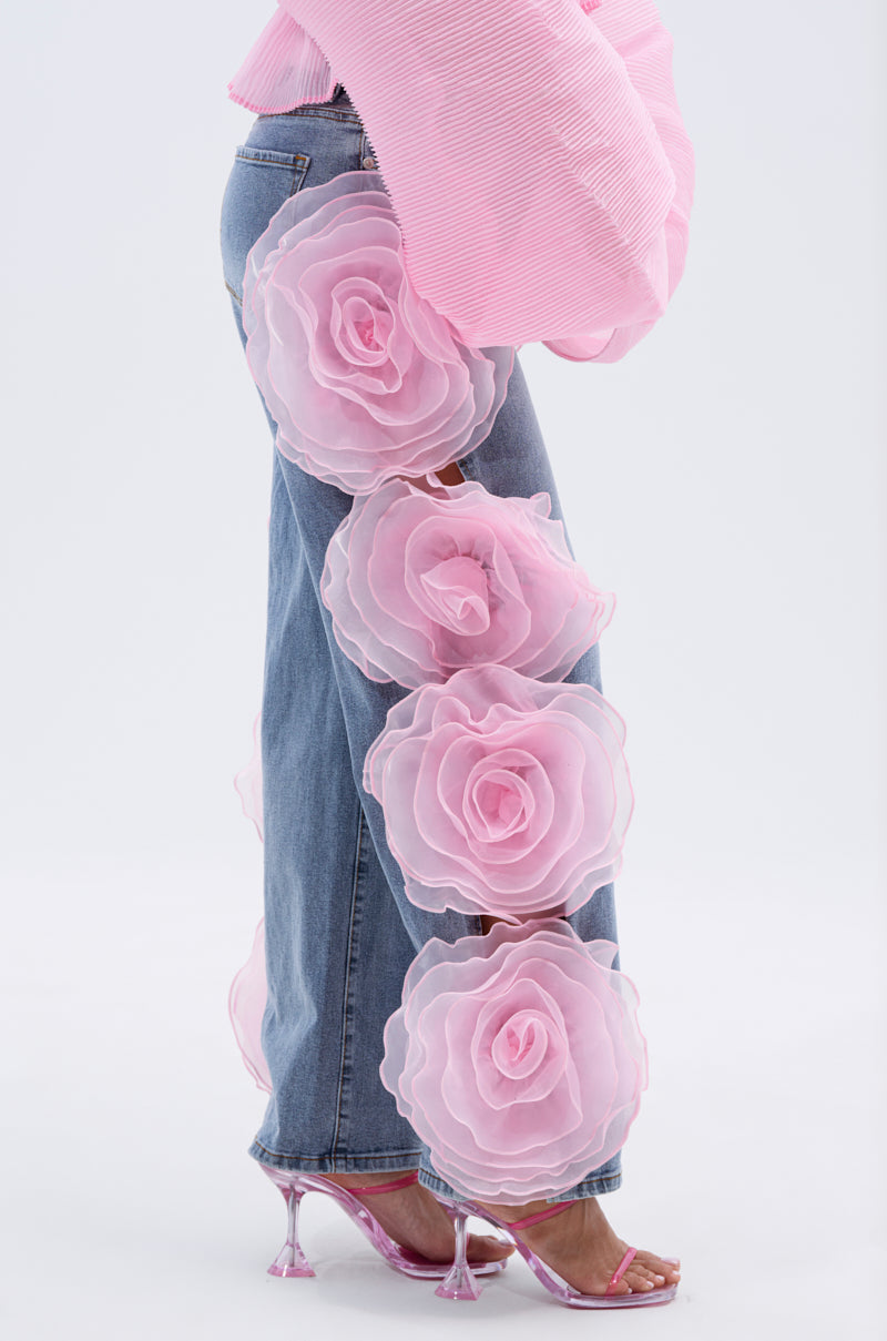 FLOWER GIRLIE APPLIQUE DENIM JEANS