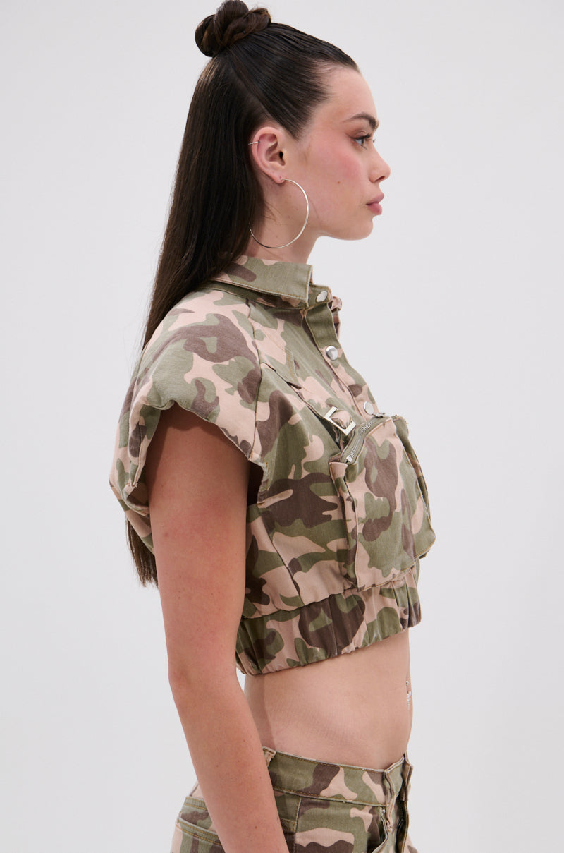 TAKE ME DOWN CAMO BUTTON DOWN