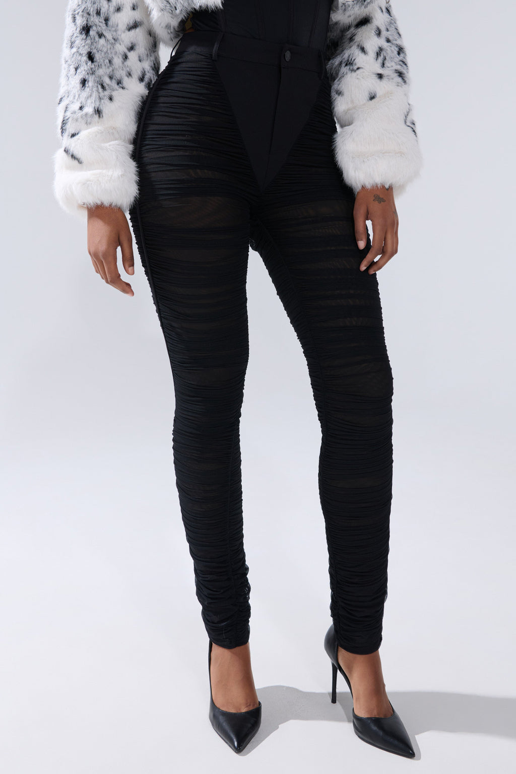 TIGHT AND SEXY RUCHED TROUSER