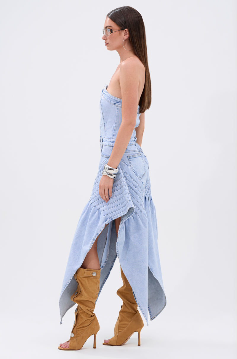 NO ONE LIKE ME DENIM ROMPER