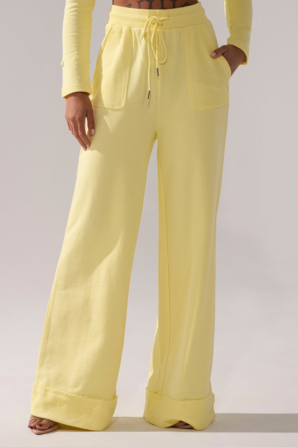 BUTTERFINGER WIDE LEG SWEATPANT