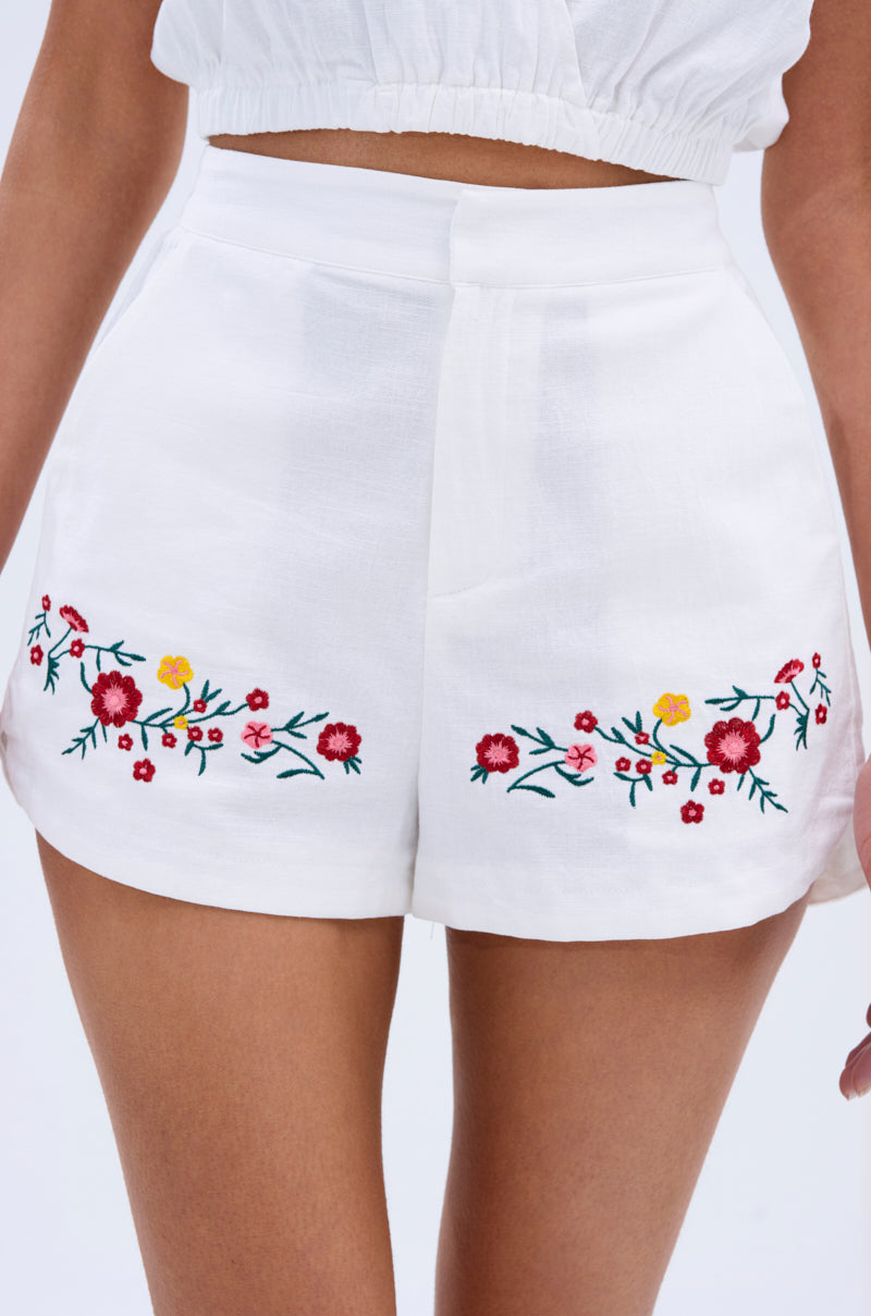 DAY TIME VIBES SHORT