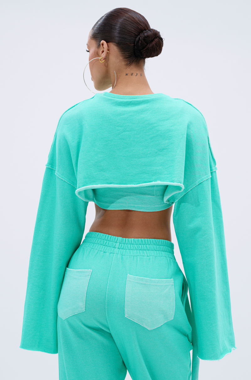 ISSA DOUBLE LAYER CROP SWEATSHIRT IN TIFFANY