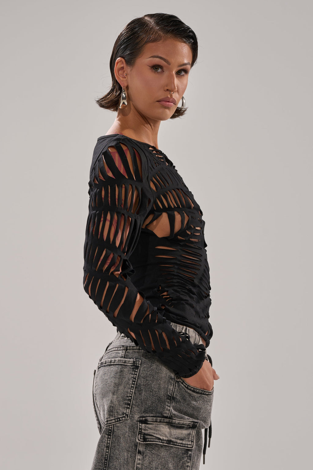 SPIDER WEB CUTOUT TOP