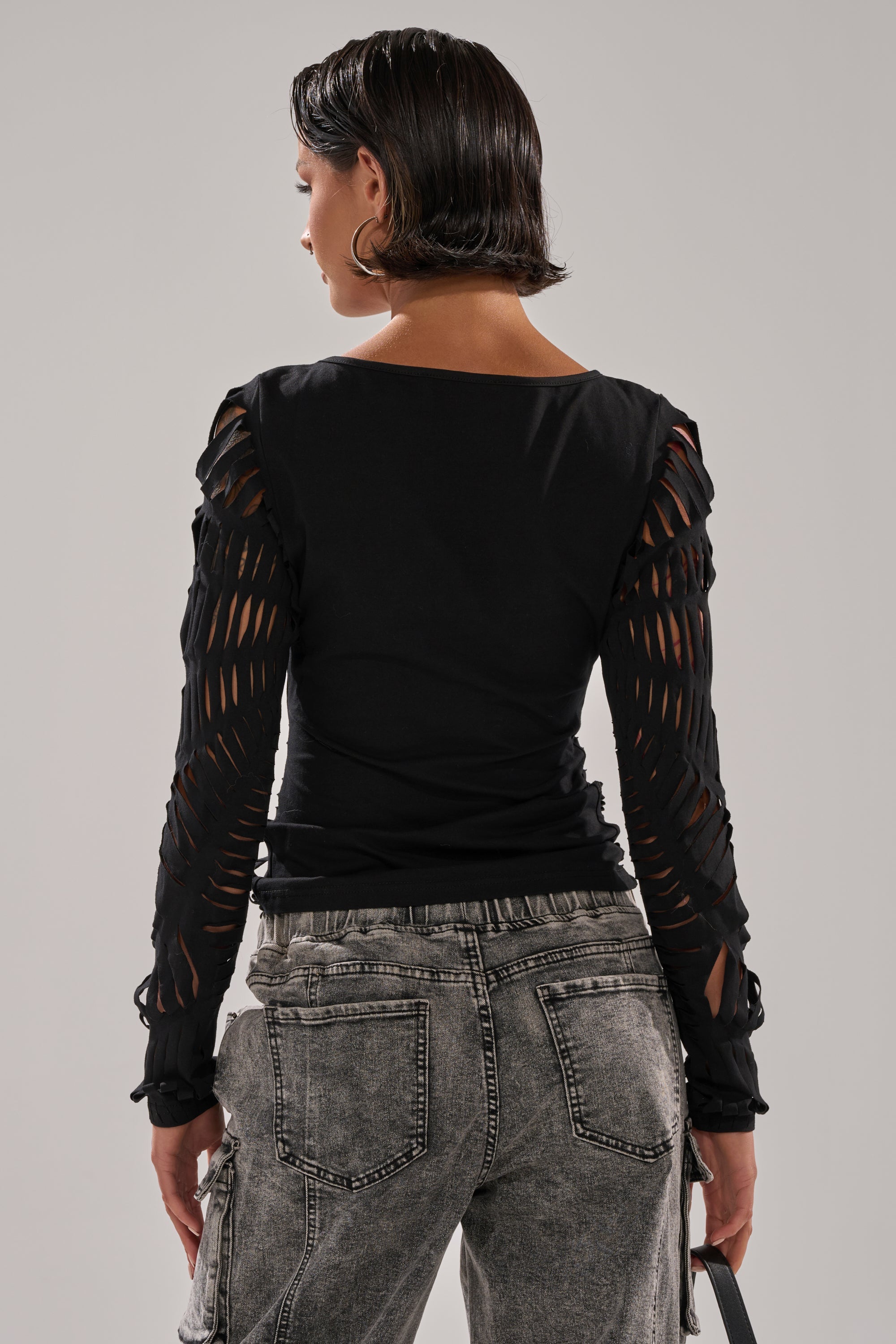 SPIDER WEB CUTOUT TOP