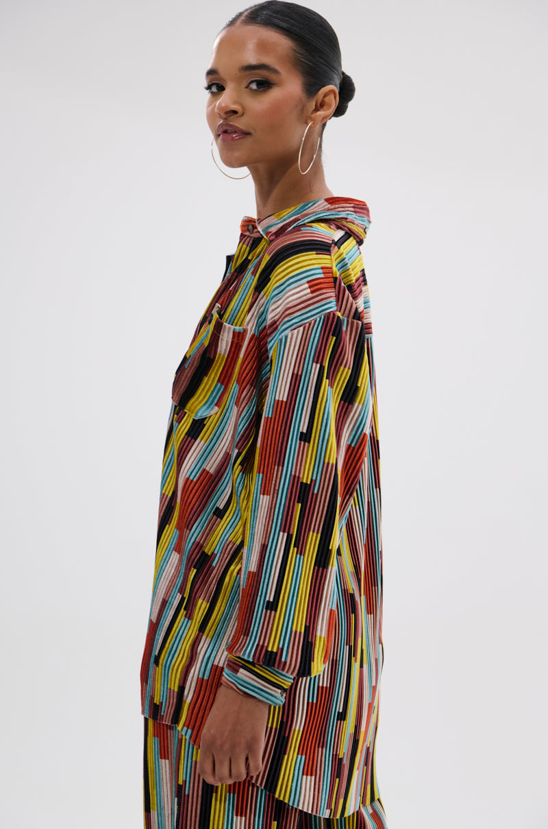 VIBES FEEL GOOD VELVET COLOR BLOCKED BUTTON DOWN