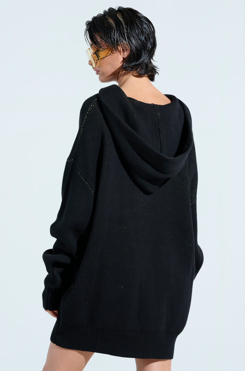 HARD TO PLEASE OVERSIZED HOODED SWEATER