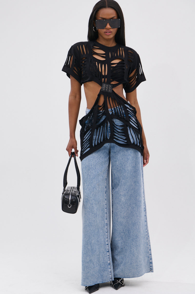 SHREDDED OVERSIZED SHORT SLEEVE TEE