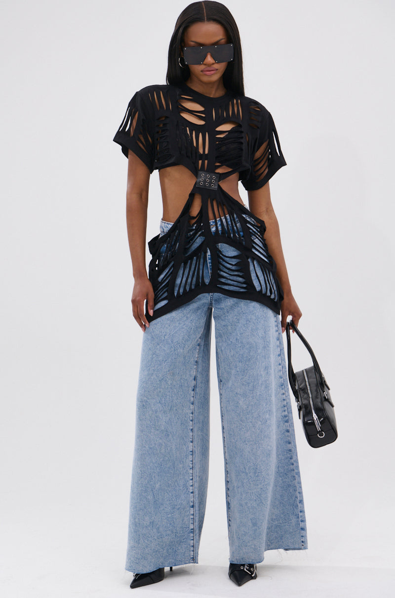 SHREDDED OVERSIZED SHORT SLEEVE TEE