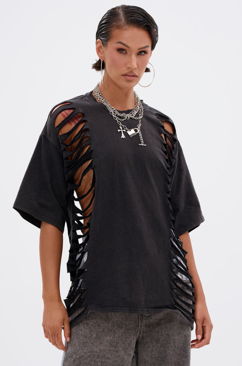 SHAINA DISTRESSED OVERSIZED TEE