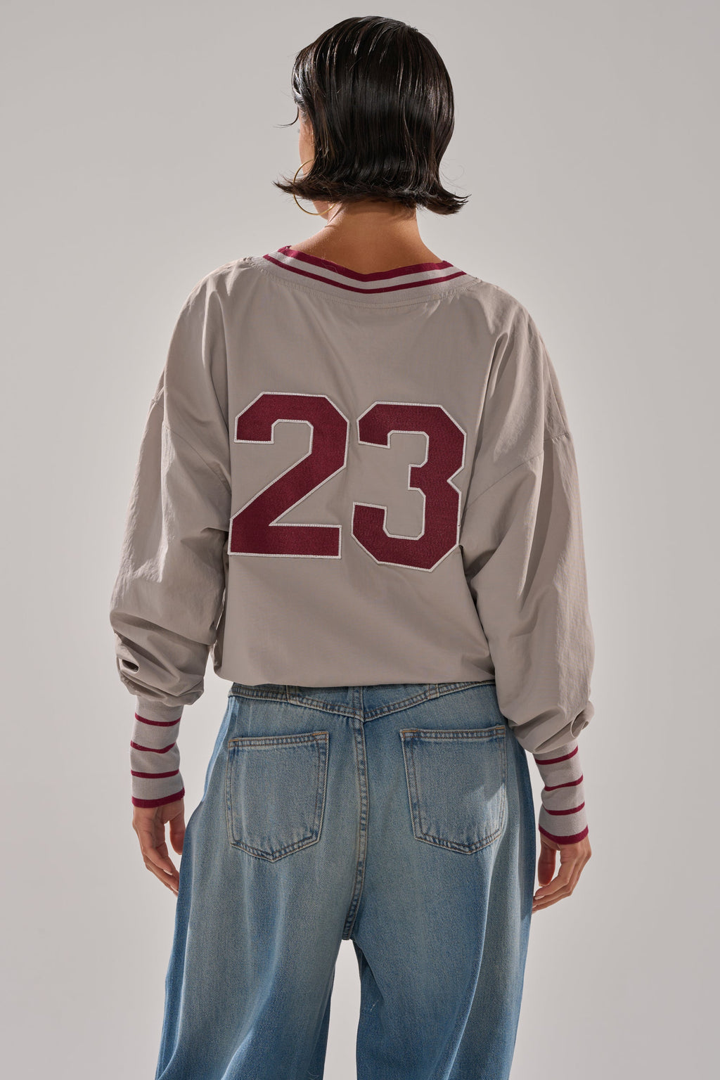 CHICAGO V-NECK SWEATSHIRT