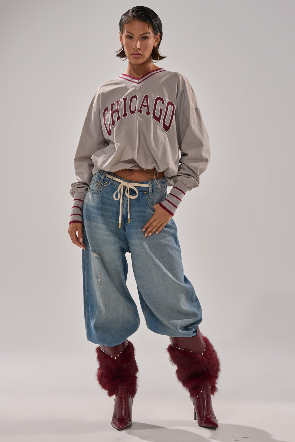 CHICAGO V-NECK SWEATSHIRT
