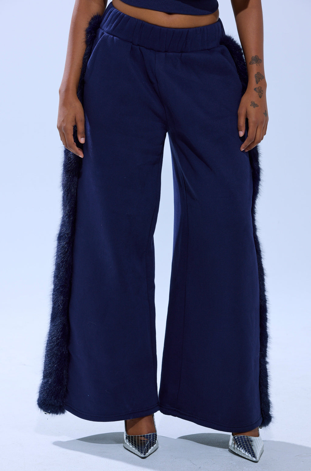 LUXE FUR JOGGER IN NAVY