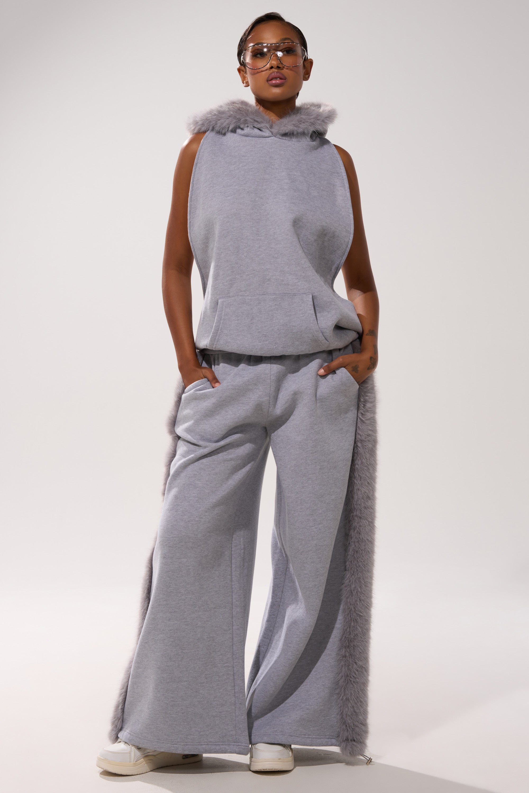 LUXE FUR JOGGER IN GREY