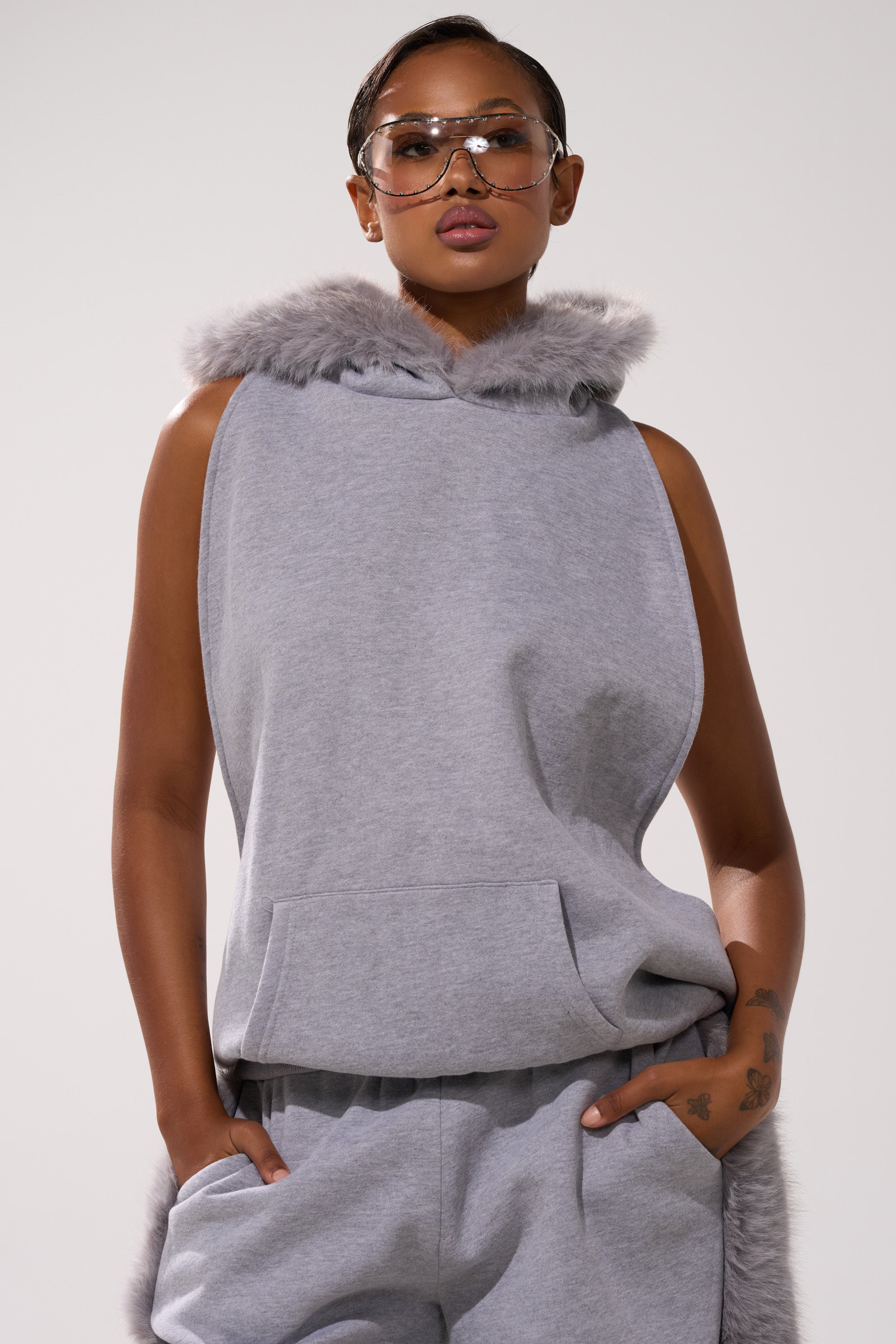 LUXE FUR OPEN-BACK SWEATSHIRT IN GREY